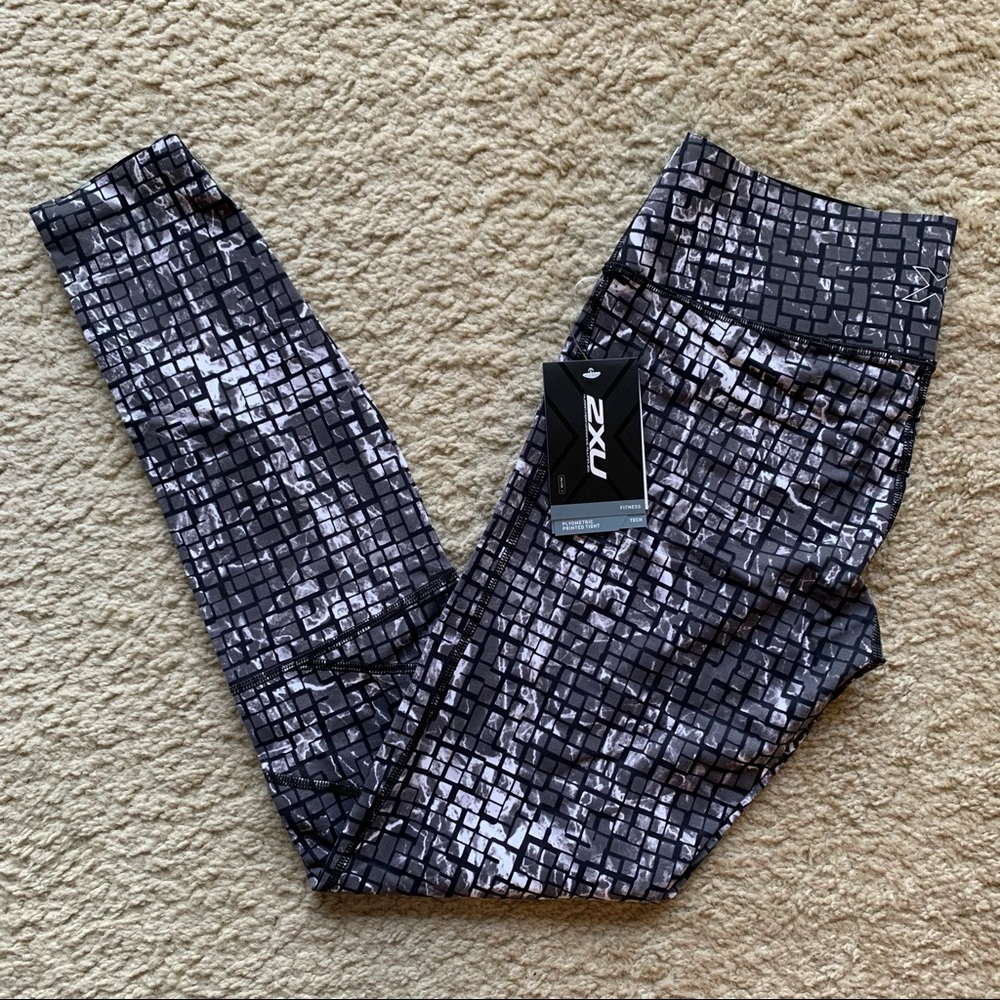 NWT Women’s 2xu Plyometric Printed Tights - Leggings